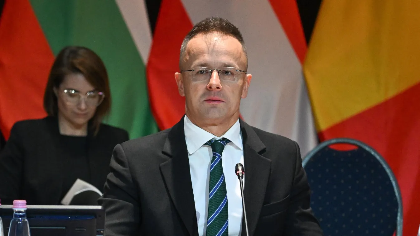 '56 kapcsán a Budapest Honvéd futballistáinak szolidaritási demonstrációjáról is beszélt Szijjártó Péter