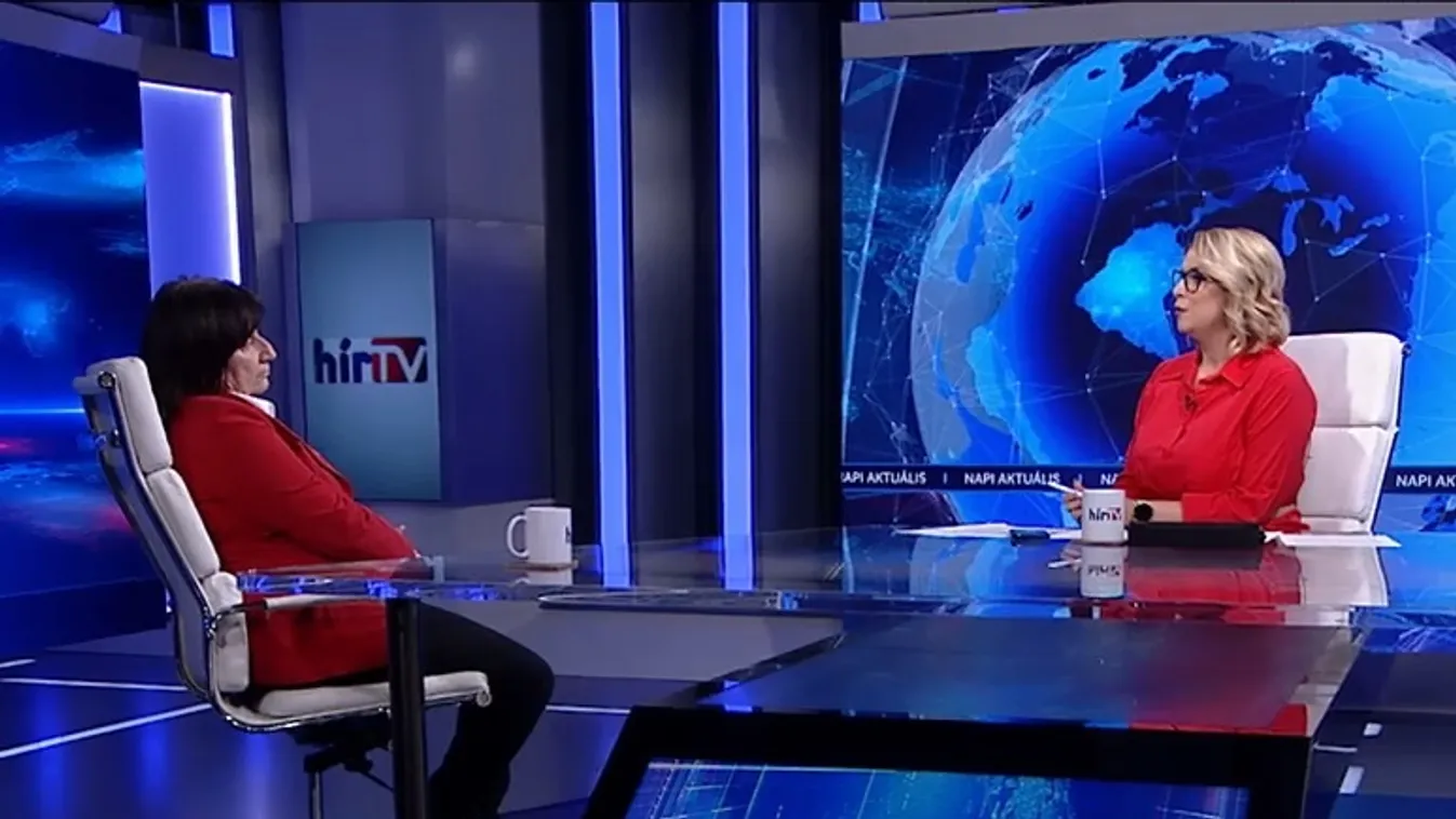 Újabb 125 ezer diák kap laptopot + videó