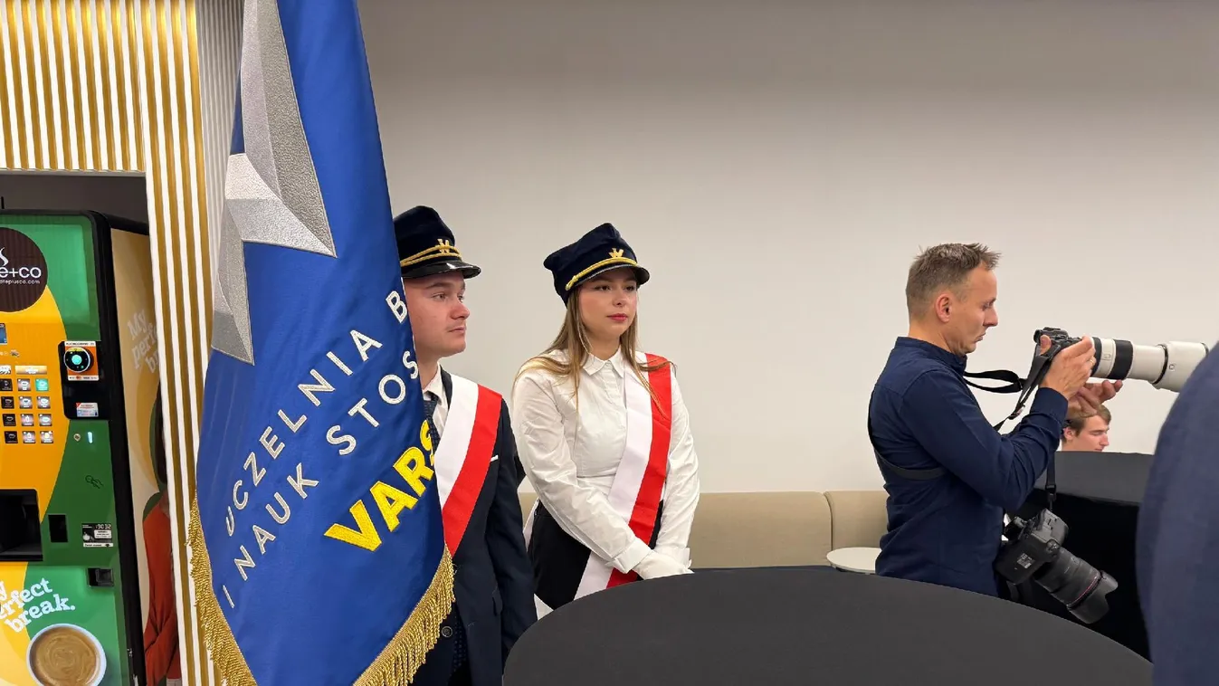 Magyar prorektori vezetéssel indít új tagozatokat Bécsben és Prágában a Varsovia Egyetem