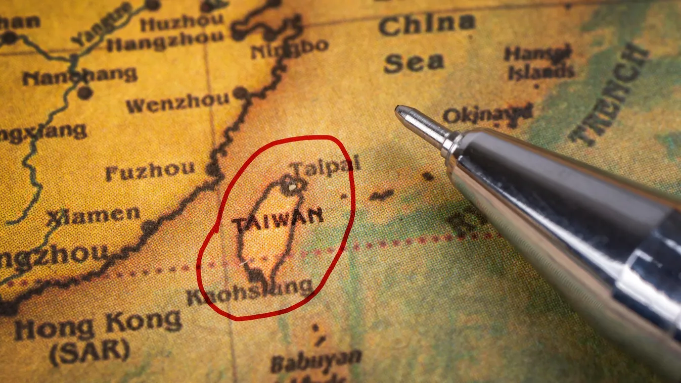 Kínai repülőgépek és hajók közelítették meg Tajvant