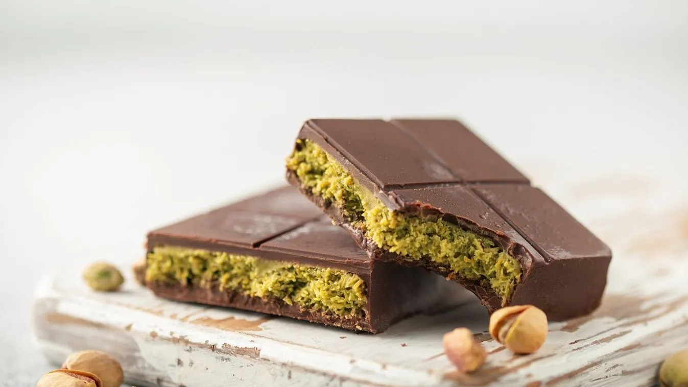 Már Magyarországon is kapható a táblánként 10 ezer forintos, úgynevezett dubai csoki + videó