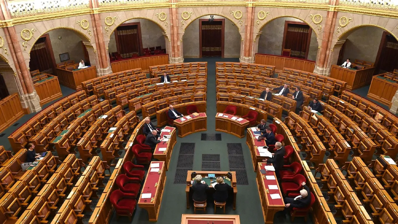 A veszélyhelyzet meghosszabbítására adhat felhatalmazást a parlament