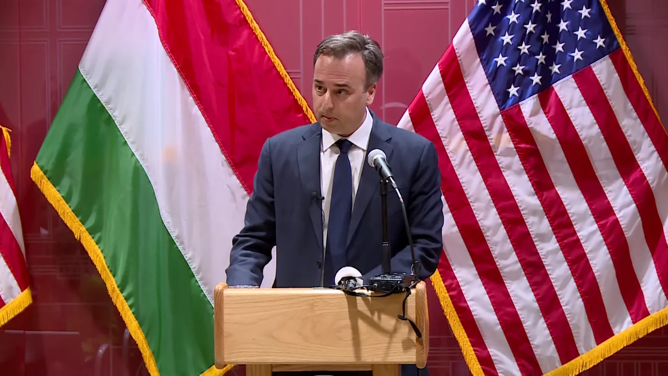 Wellor búcsúzóul kőkemény dallal szállt bele Pressmanbe + videó