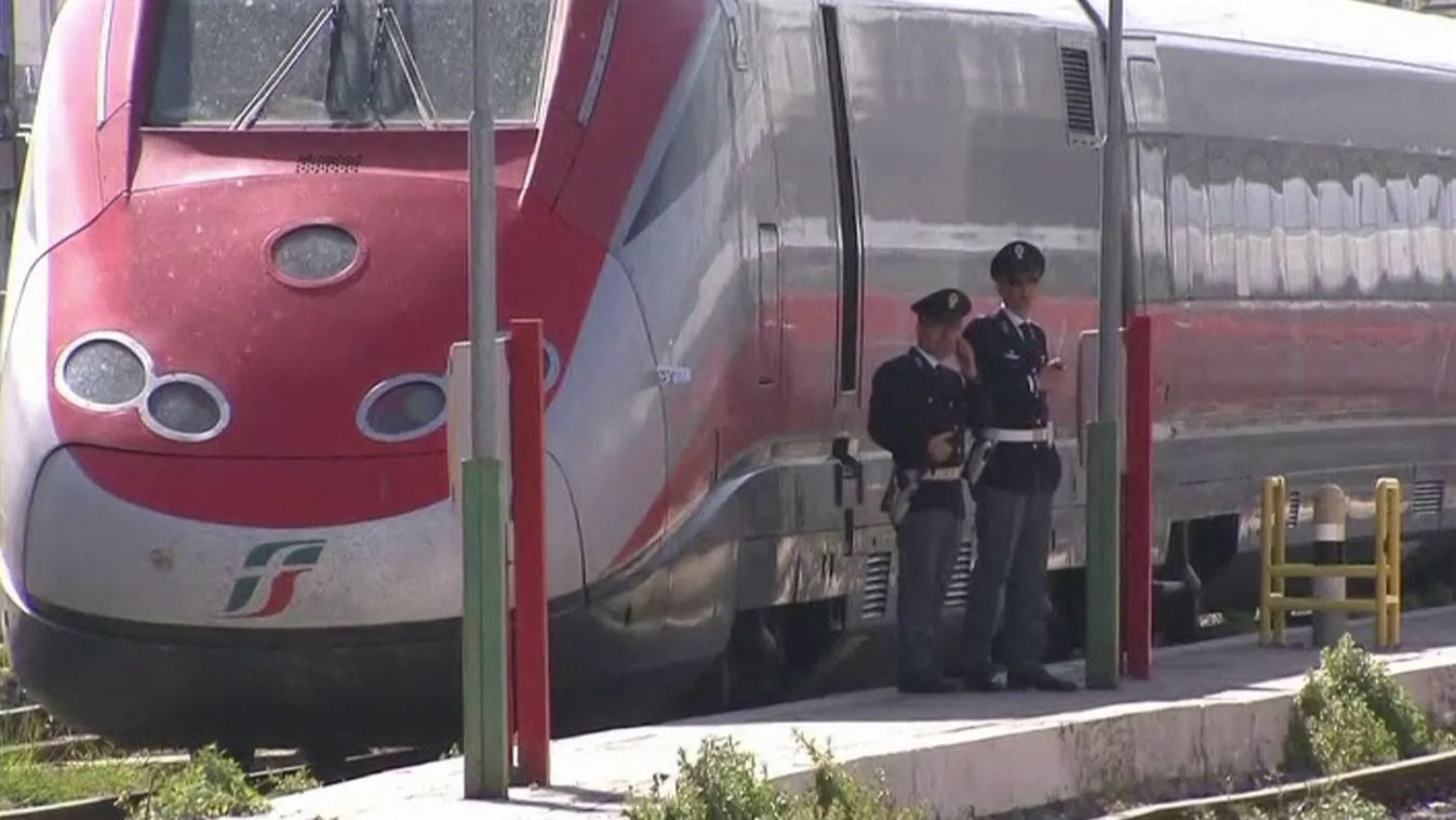 Bántalmazzák a migránsok az utasokat és a kalauzokat + videó