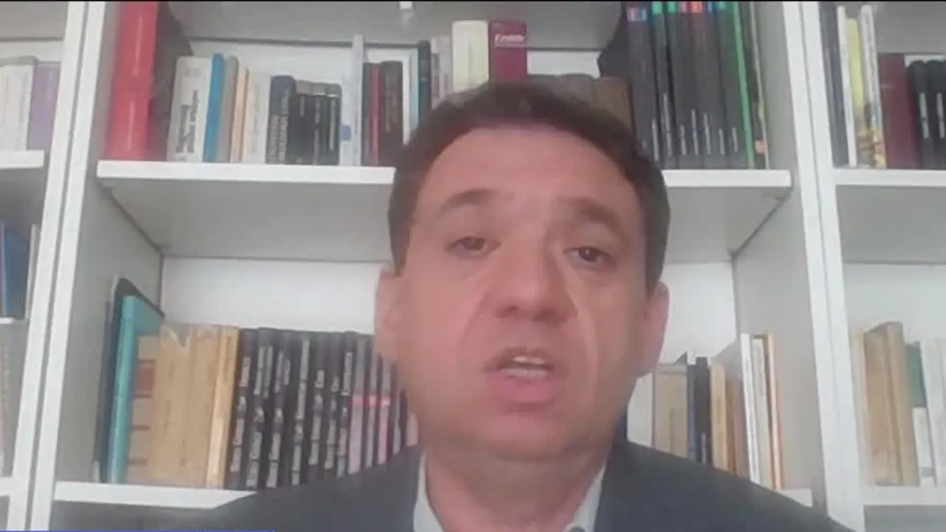 A politikai elemző szerint a Tisza Párt erőszakos kommunikációban született meg + videó