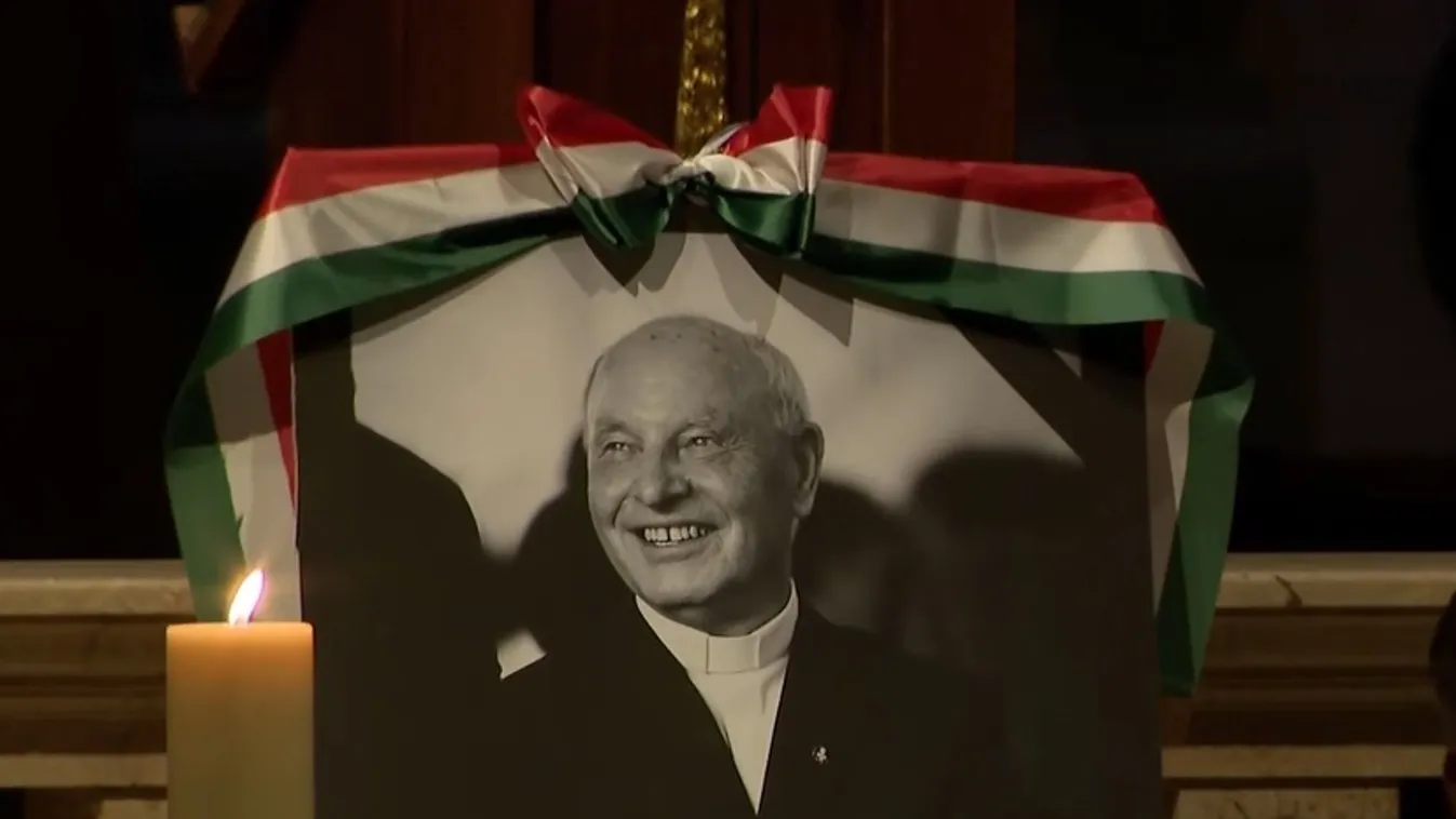 Végső nyugalomra helyezték Kozma Imre atyát a Szent István-bazilika altemplomában + videó