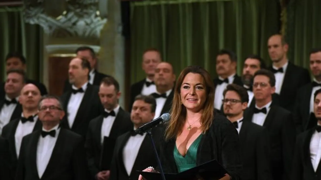 Vitályos Eszter: nekünk, magyaroknak a karácsony a legszentebb ünnepünk