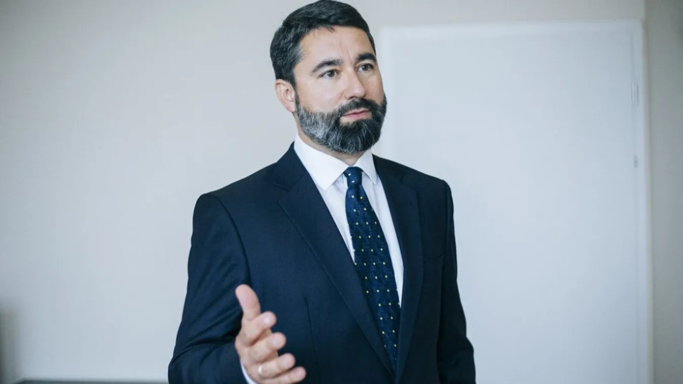 Hidvéghi Balázs: A fiatalok támogatása kulcsfontosságú hazánk jövője szempontjából