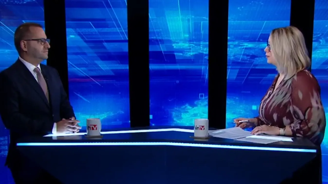 Az Alkotmányvédelmi Hivatal nemzetbiztonsági vizsgálatot indított Magyar Péter posztja után + videó