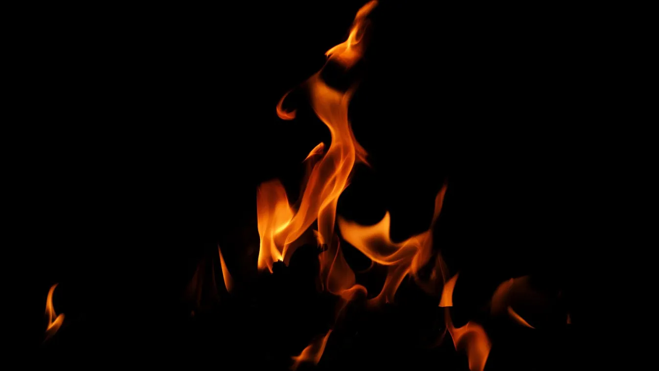 154 tűzoltói beavatkozás volt karácsony első napján