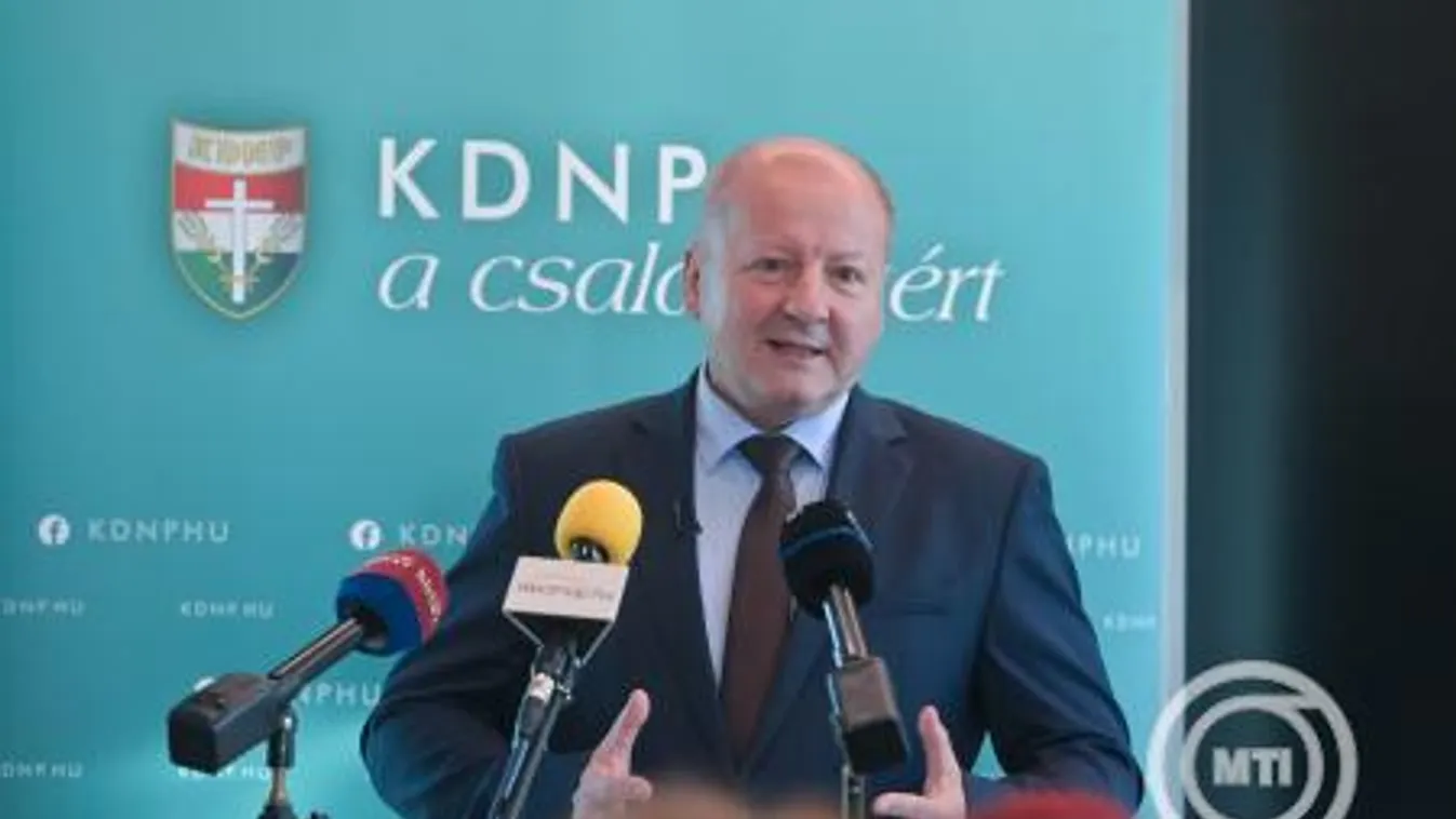 Simicskó István: 2025 a magyar gazdaság erősödésének éve lesz + videó