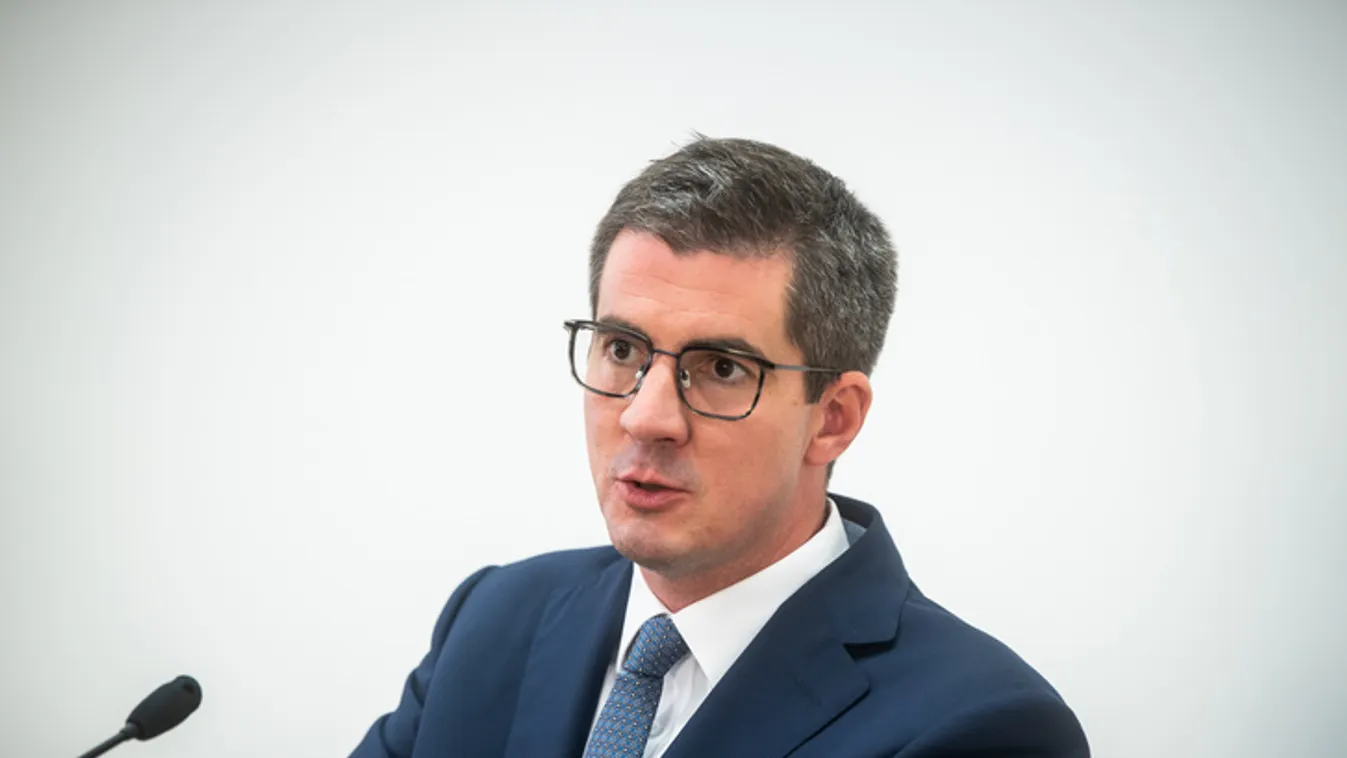 Kocsis Máté: evidenciák kimondására akkor kényszerül az ember, ha rákényszerítik