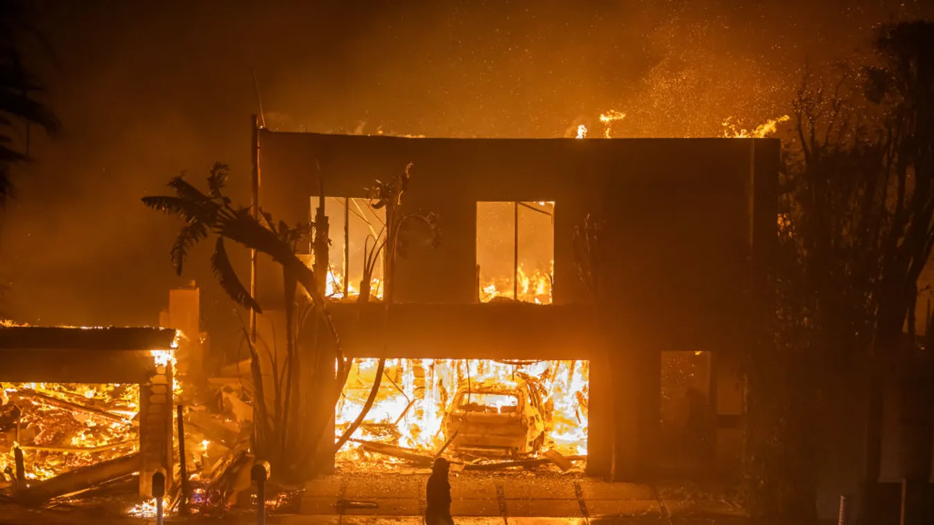 Hollywoodi forgatókönyveket írt át a pusztító tűz, számos sztár otthona porig égett + videó