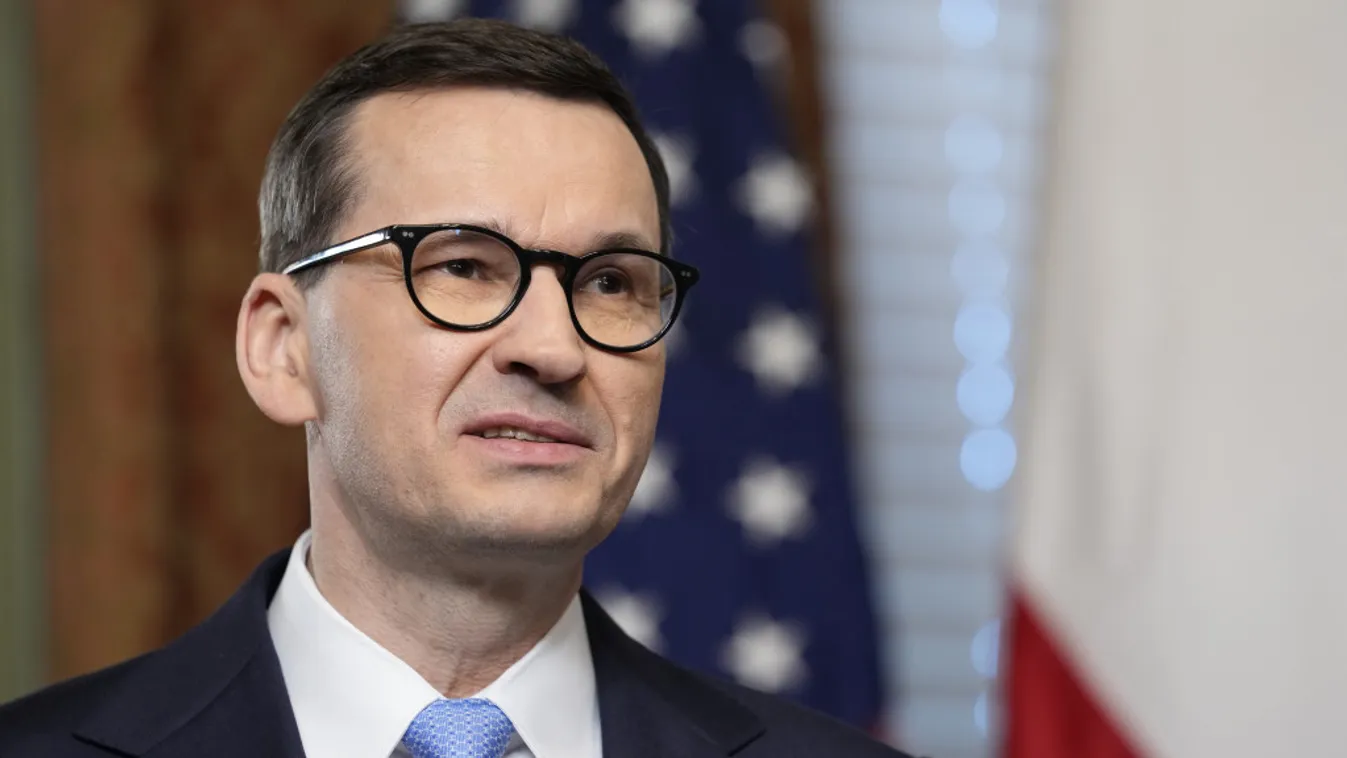 Mateusz Morawiecki volt lengyel kormányfő lemondott mentelmi jogáról