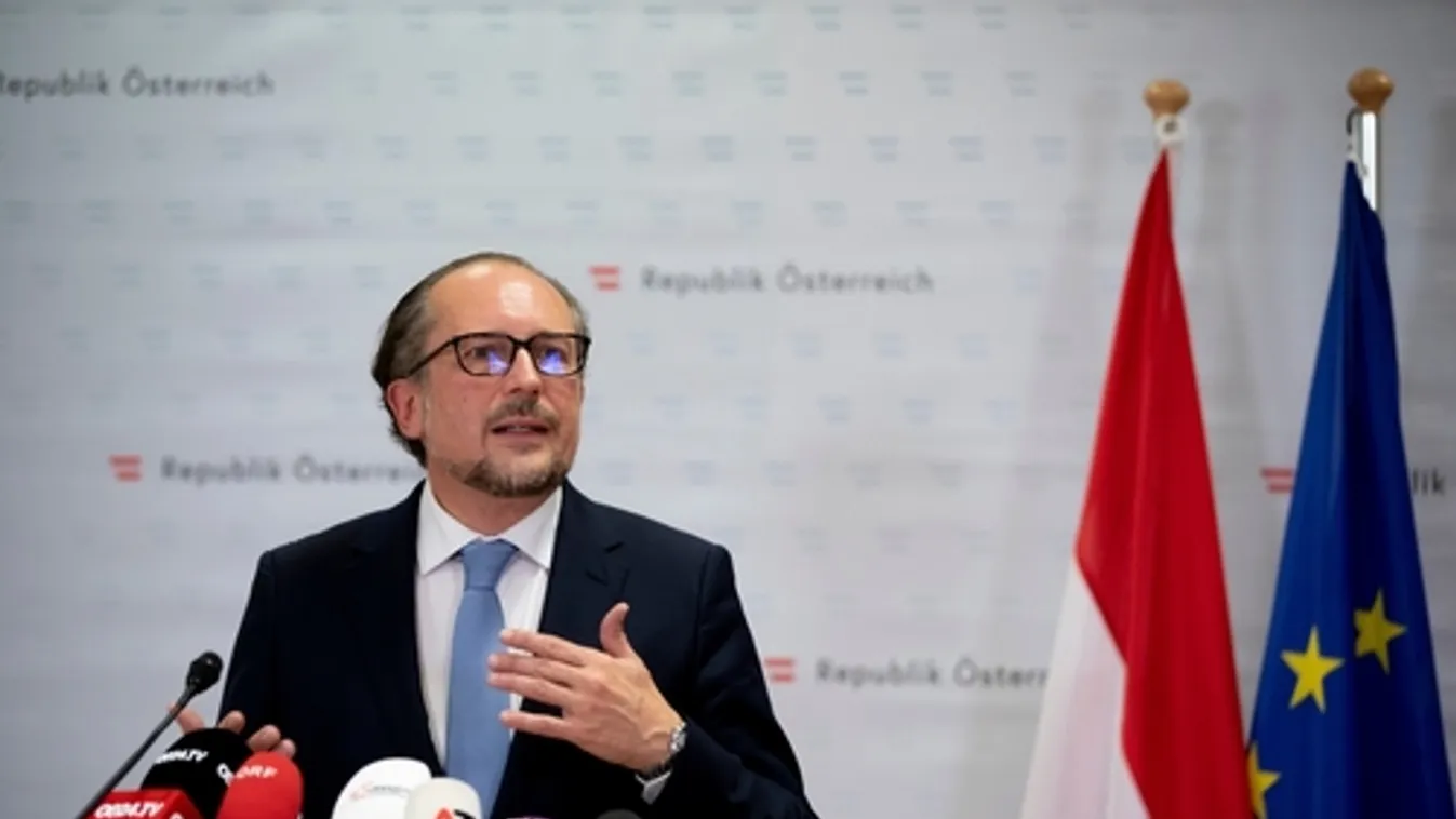 Alexander Schallenberget nevezik ki ügyvivő kancellárnak Ausztriában