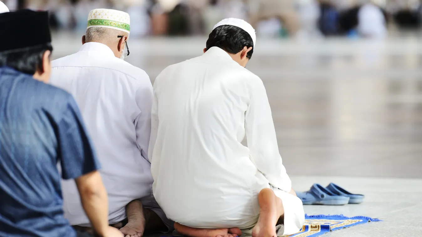 Albánia szuverén muszlim miniállamot hoz létre a fővárosában