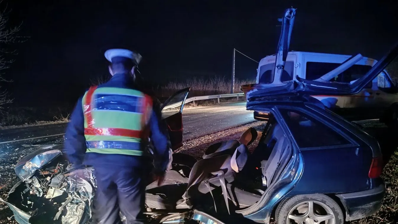 Szolgálatba tartó rendőr szenvedett balesetet