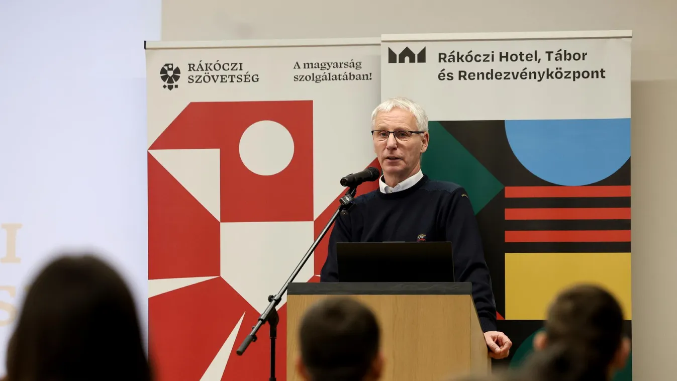 Soltész Miklós: A kárpátaljai magyar családok igazi hősök, akik tartják magyarságukat, őrzik kereszténységüket