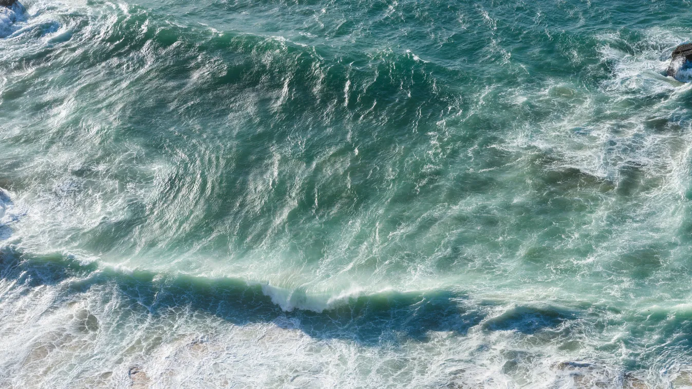 Megszakította rekordkísérletét a Havasi-Szabó óceánátevezős páros