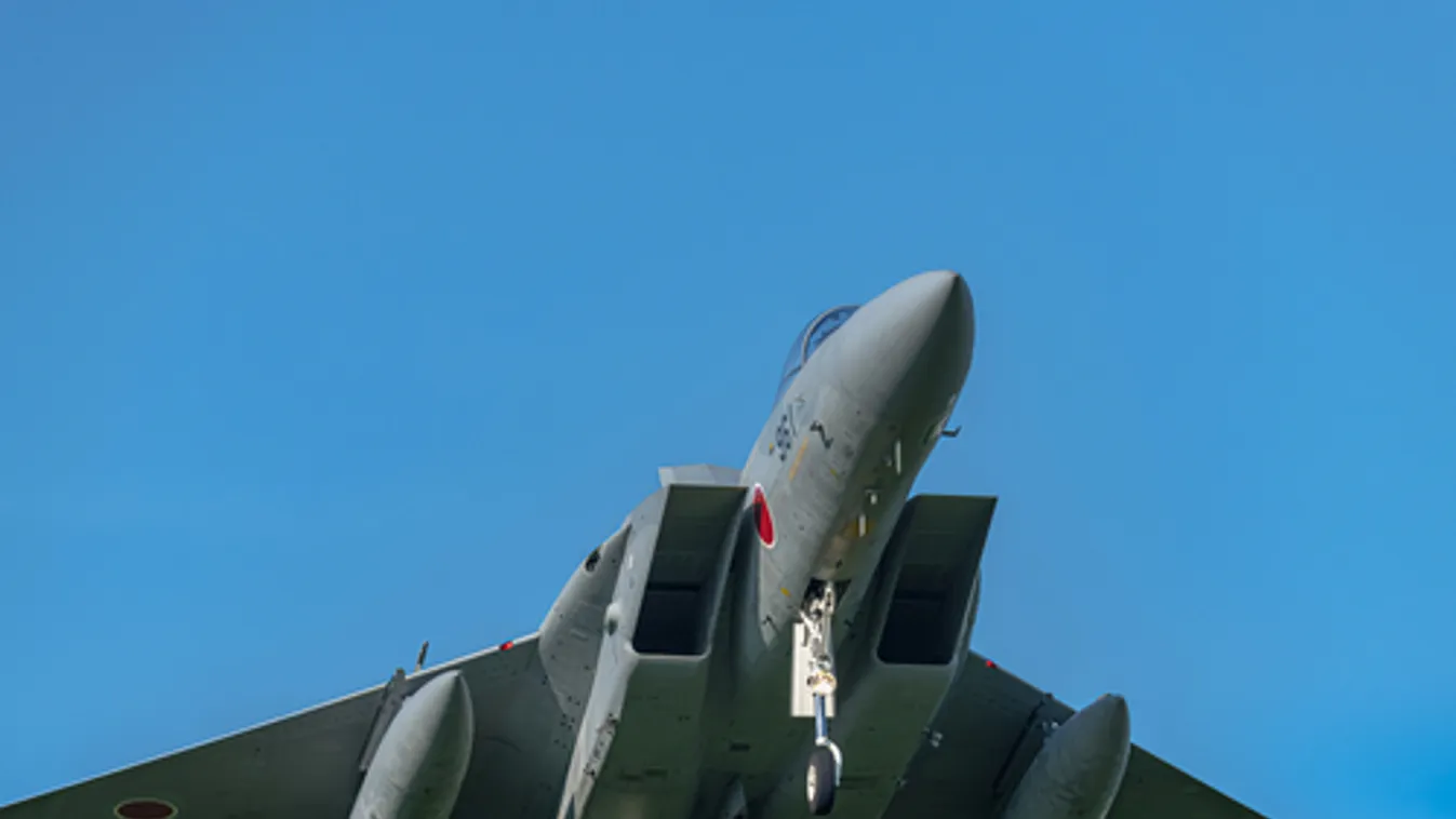 Japán harci repülőkkel figyeli a környékén észlelt orosz vadászbombázókat