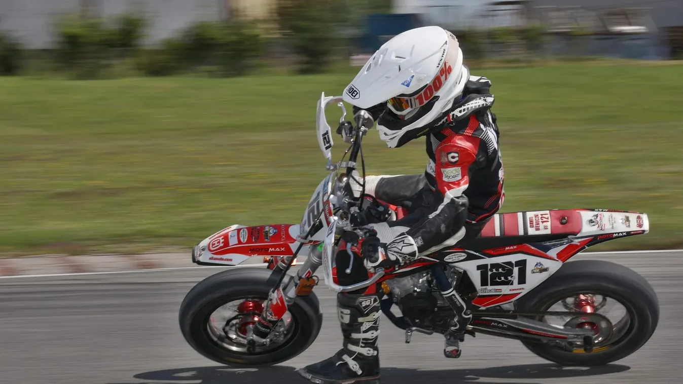 Supermoto-vb – A négyszeres világbajnok is várja a visontai futamot