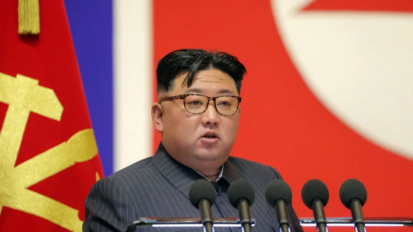 Fejlett, modern hadsereg kiépítését szorgalmazta Kim Dzsongün