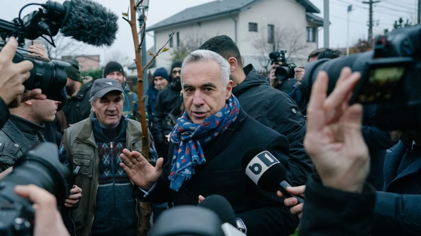 Fasiszta szervezet létrehozásának vádjával vitték be a rendőrök Romániában a független elnökjelöltet