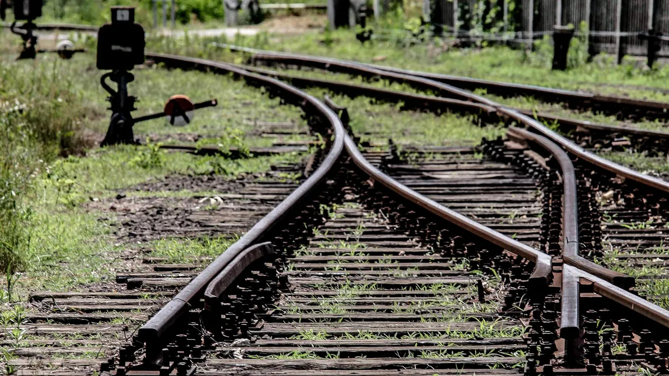 Gázolt a vonat Szárligeten