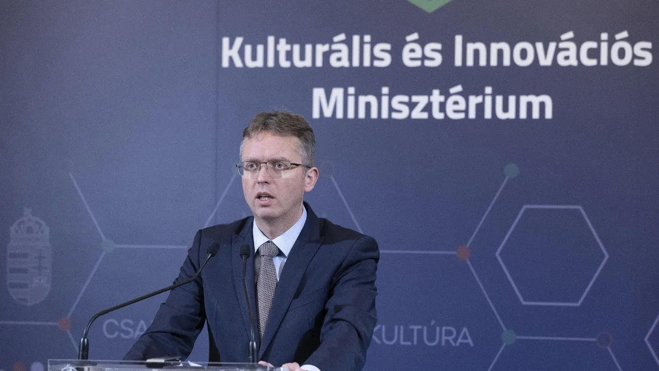 Hankó Balázs: a magyar kormány az uniós bírósághoz fordult