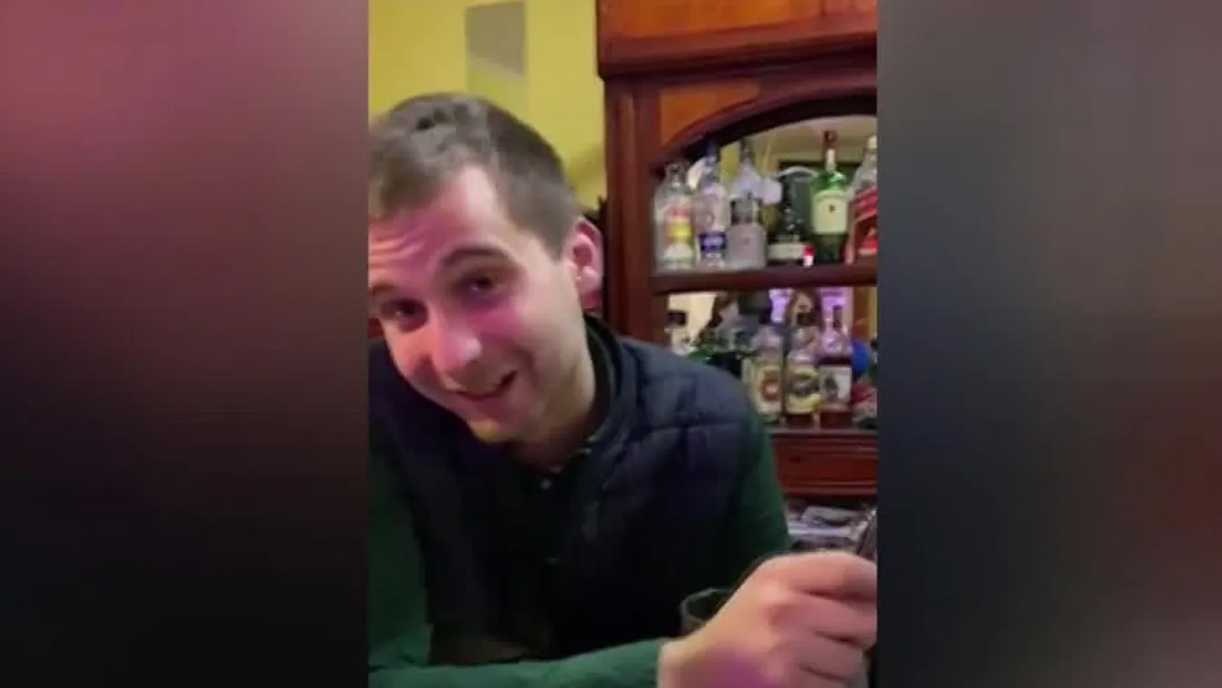 Náci indulót énekelt a rasszista botrányba keveredett MSZP-s képviselő + videó