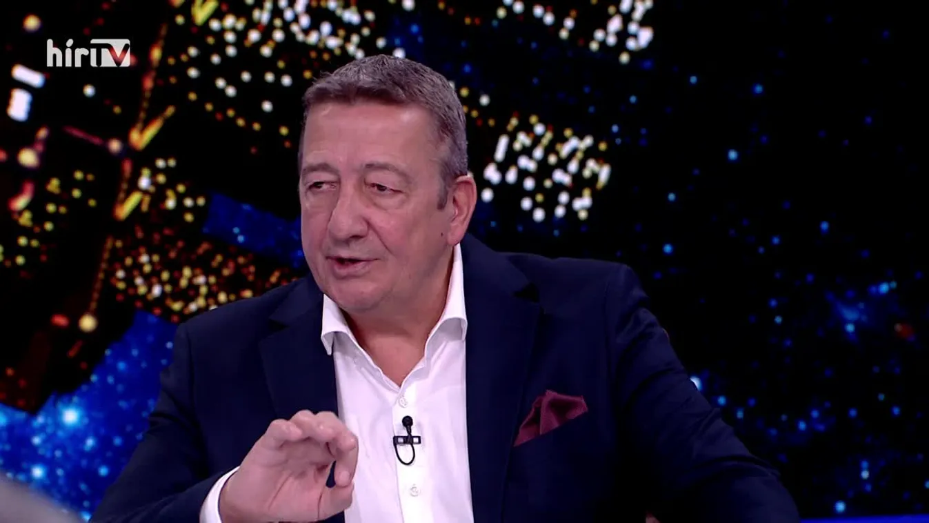 Bayer show - Az ellenzék összes plüss-messiása Gulyás Marcihoz jár szénné égni