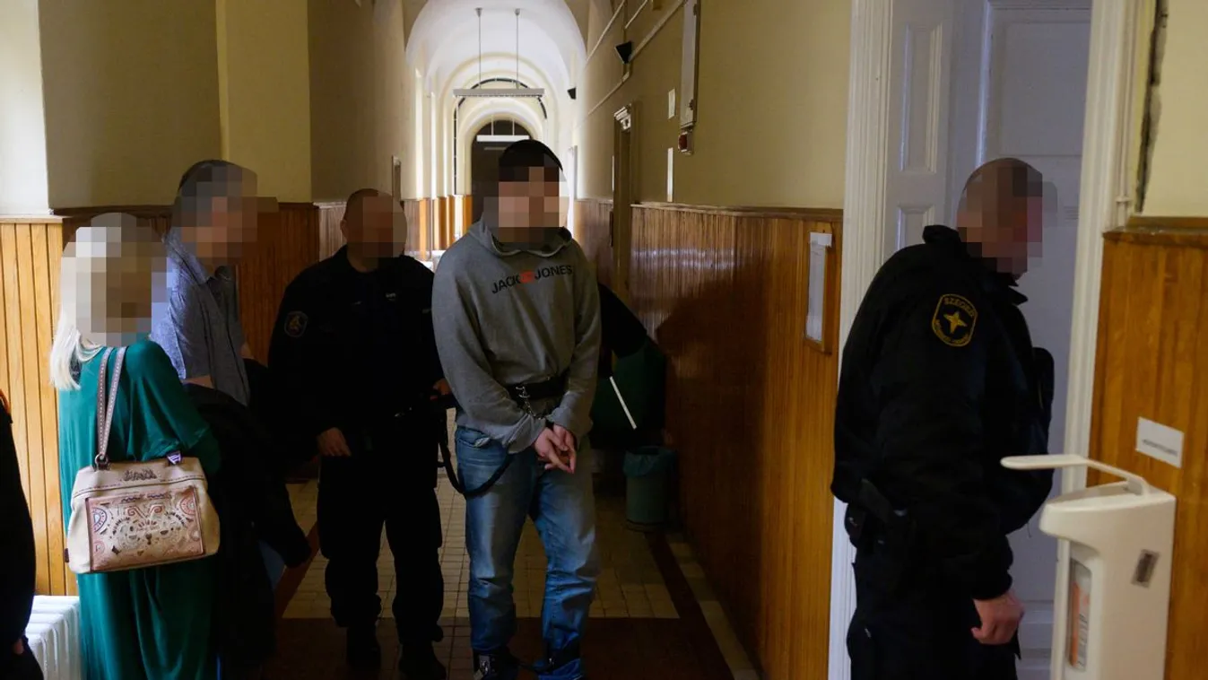 Konyhakéssel bolyongott a zavart fiú, azzal akarta lemészárolni a tanyán élőket + videó