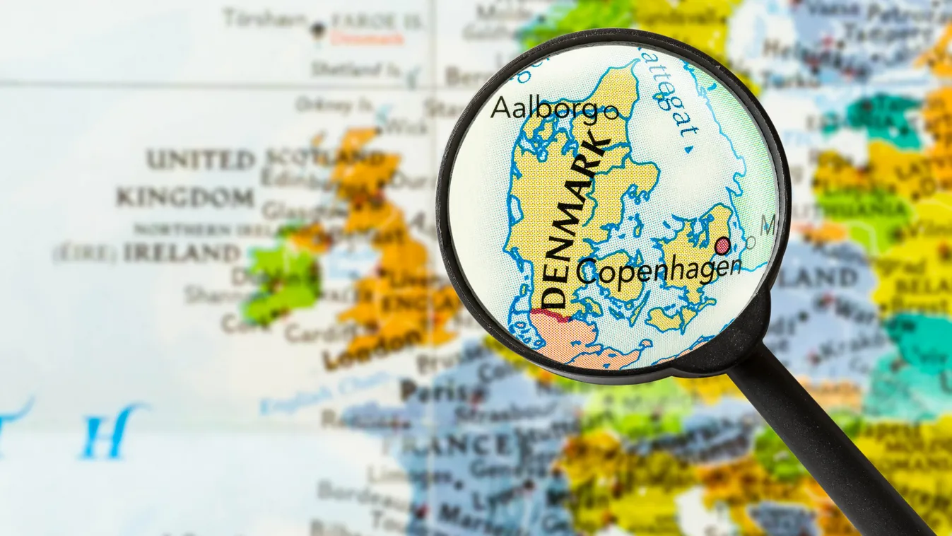 A dán oktatási minisztérium kezdeményezi a mobiltelefonok és a táblagépek kitiltását az iskolákból