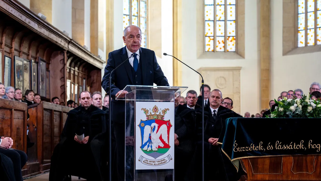 Sulyok Tamás: A magyar nemzet államhatárok felett álló egysége alapértékünk