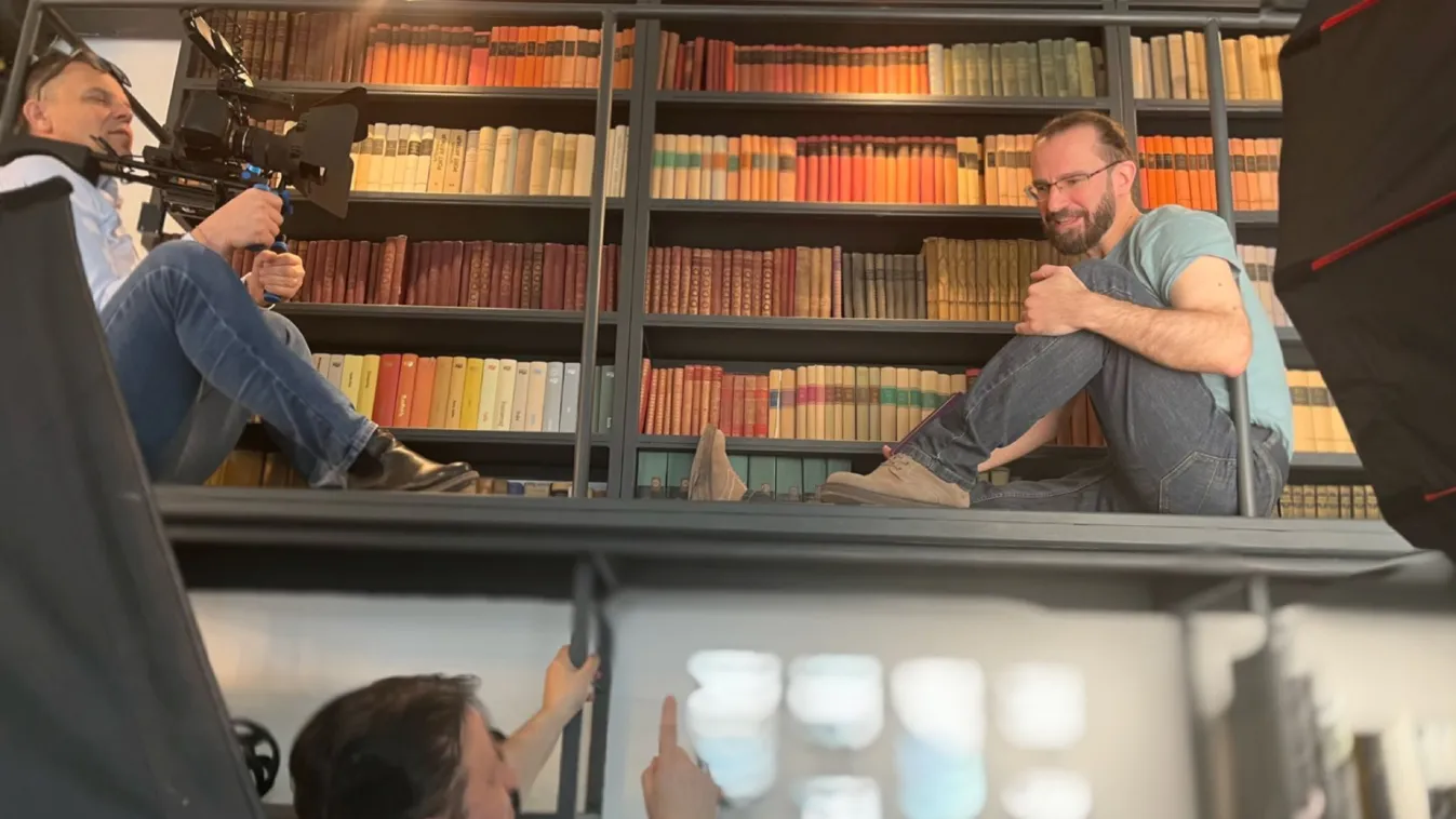 Hollywoodi sikerek után Párizsban folytatja útját két magyar filmes