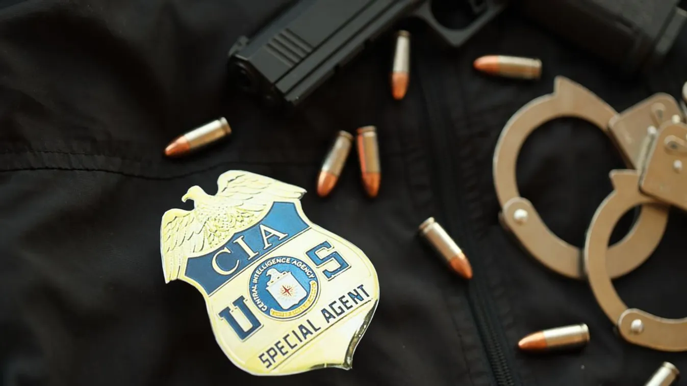 Tovább folytatja a kormányzat megtisztítását Trump: Most a CIA került sorra