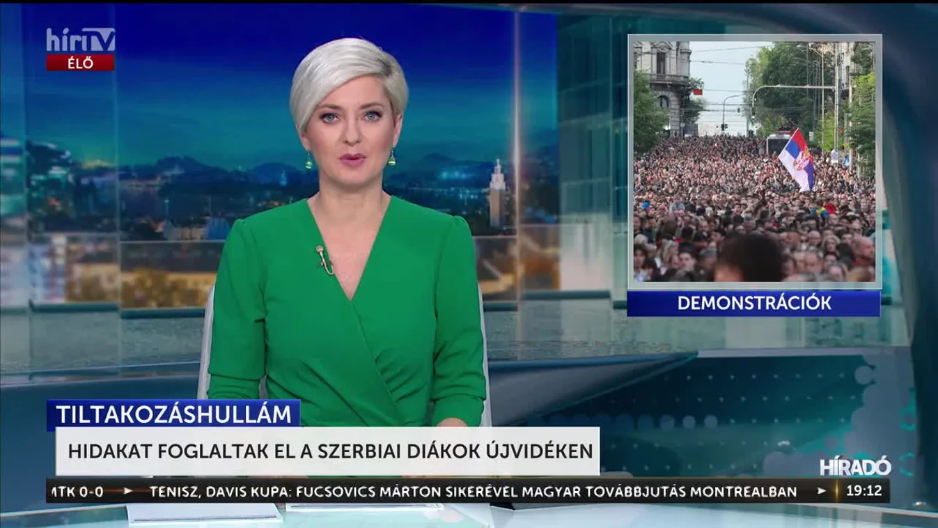 Hidakat foglaltak el a szerbiai diákok Újvidéken