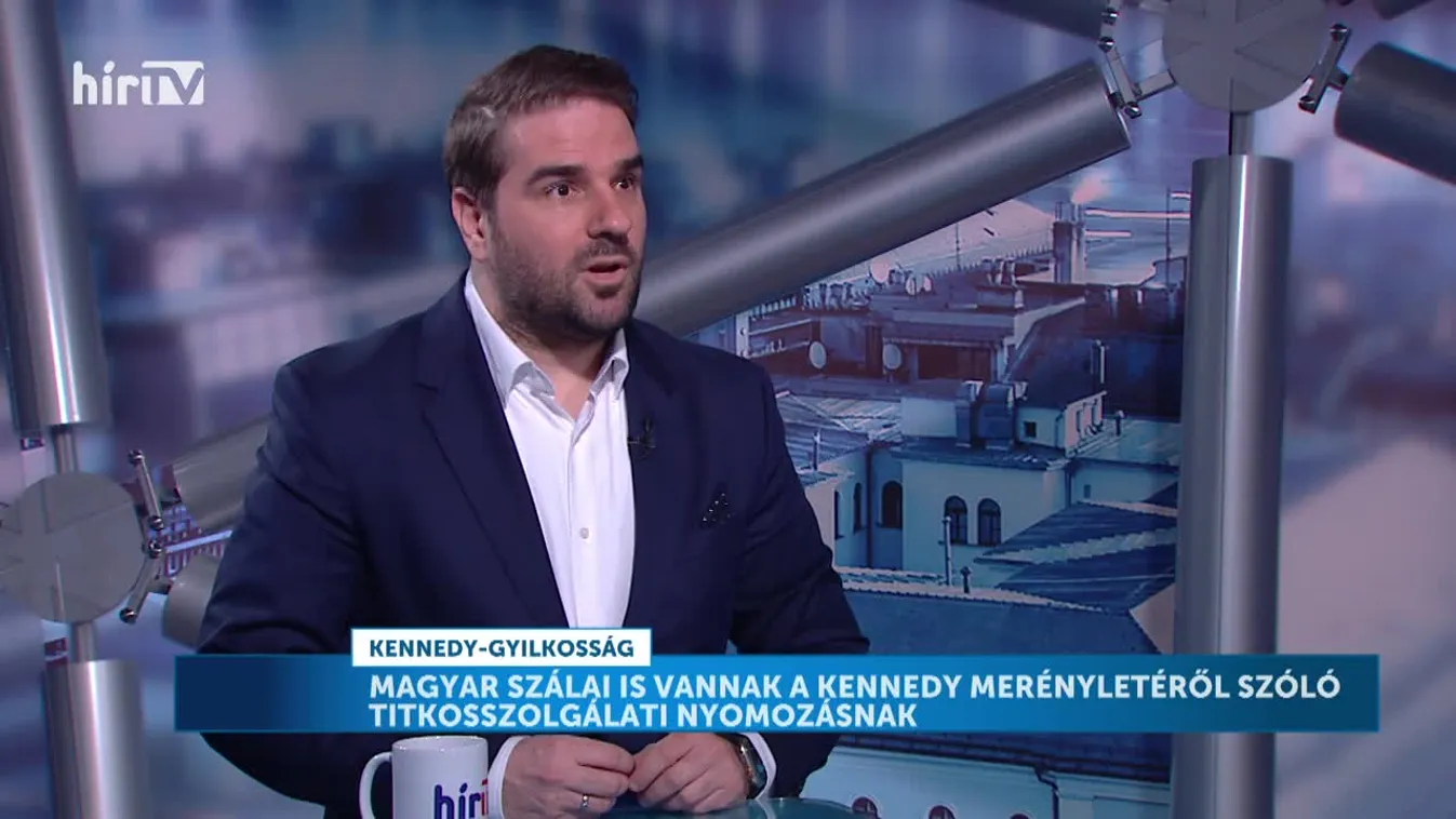 A Trump-kormányzat kedden több ezer, korábban titkosított dokumentumot hozott nyilvánosságra