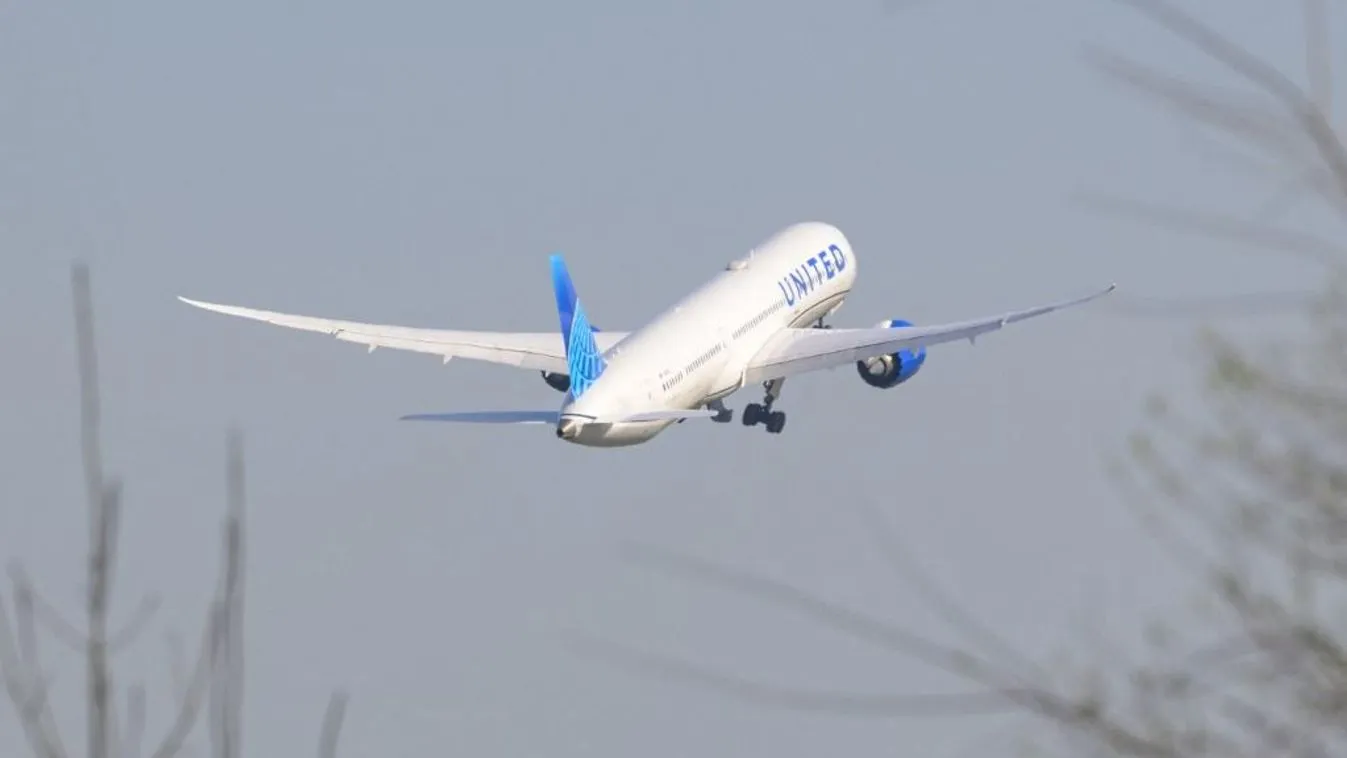 Kénytelen volt visszafordulni az amerikai United Airlines Los Angelesből Kínába tartó járata