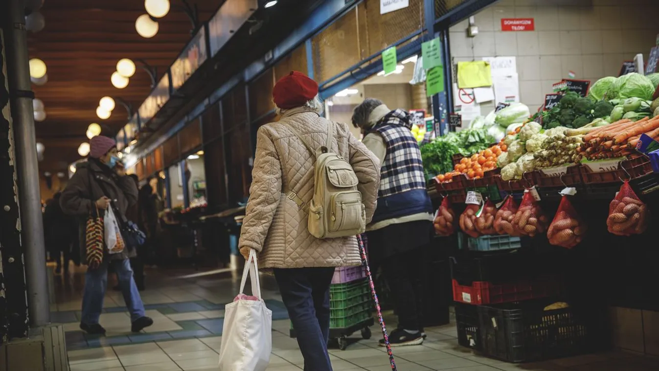 Újabb jó hír a nyugdíjasoknak – kiegészítő emelést kapnak