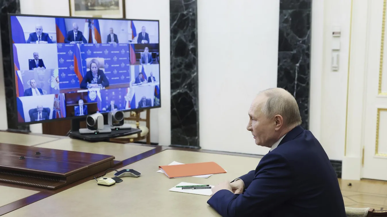 Vlagyimir Putyin szerint a feladat az ellenség porig zúzása a kurszki régióban