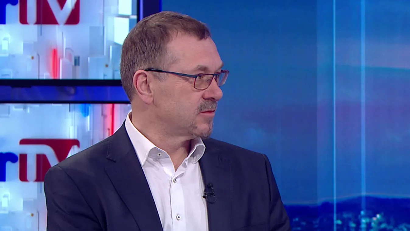 Az apáknak is nagy segítség a két- és háromgyermekes anyáknak járó adómentesség + videó