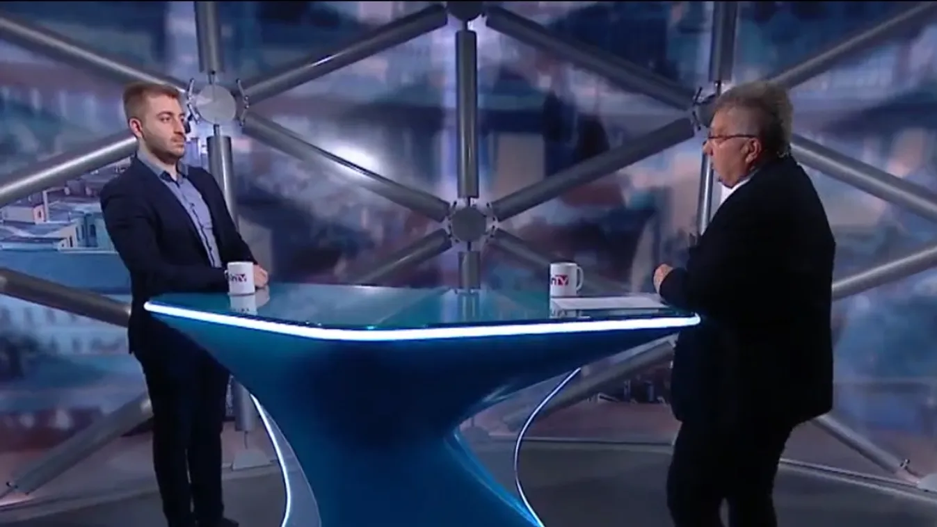 A béke kérdése lesz napirenden a Macron-Orbán találkozón Párizsban + videó