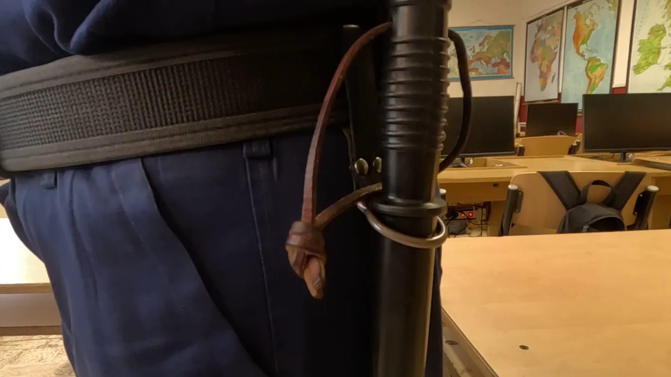 Riasztás - Iskolaőrök a frontvonalban + videó