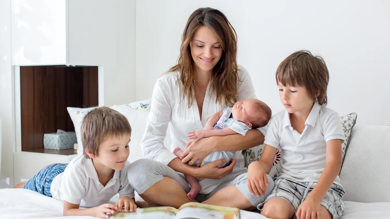 Benyújtották a háromgyermekes anyák szja-mentességét kezdeményező törvényjavaslatot