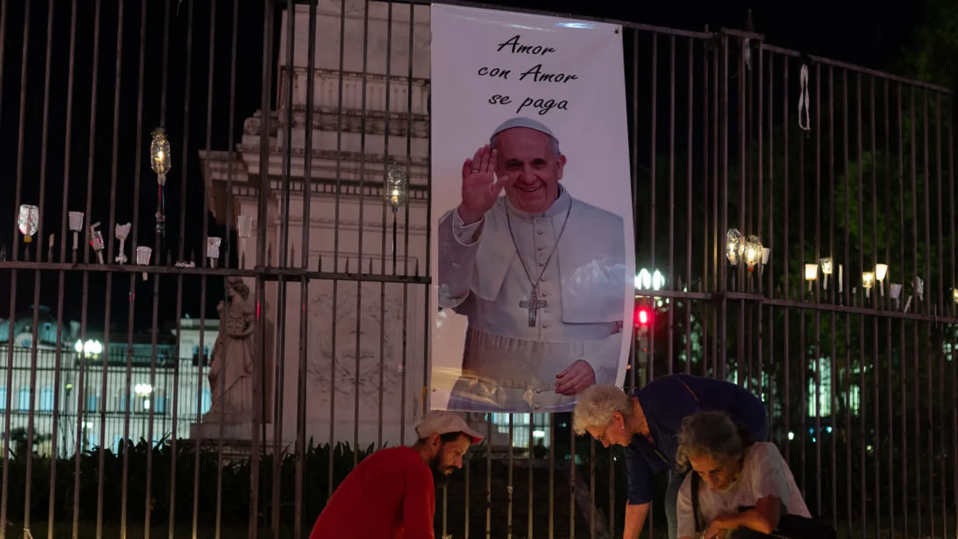 Gemelli-klinika: Ferenc pápa állapota továbbra is stabil
