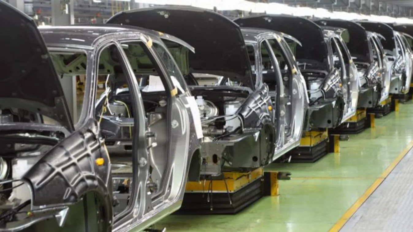 Az Egyesült Királyságban 12. hónapja csökkent zsinórban a járműgyártás