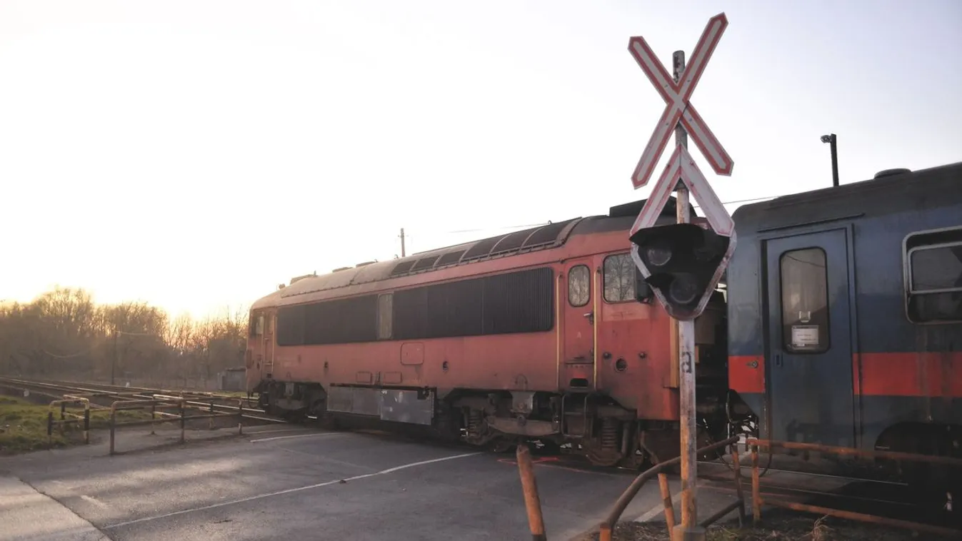Nem kerültek veszélybe utasok a balatonfüredi mozdonytűznél + videó