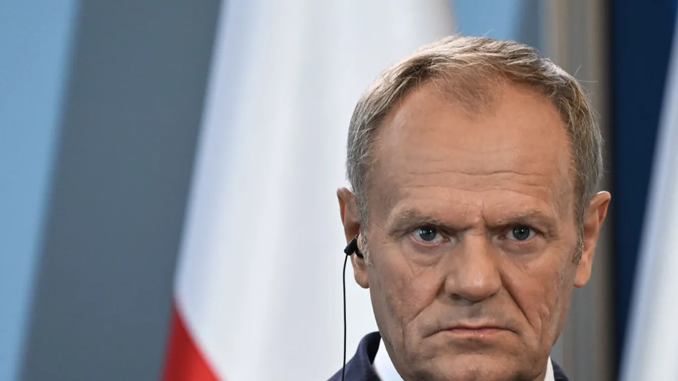 Donald Tusk: Lengyelország „minden elérhető lehetőséget" kihasznál védelme erősítésére
