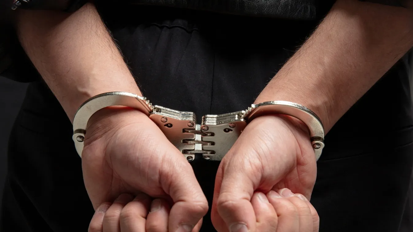 Hevesi drogdílerek kezén kattant a bilincs